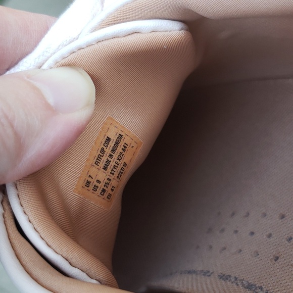 Fitflop Rally Sneakers in "Rose Foam", size 9 (US) - Picture 6 of 8